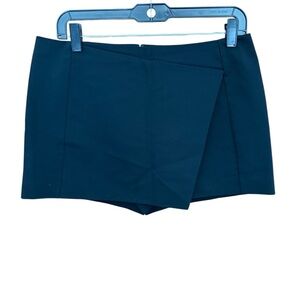Express Black Skort